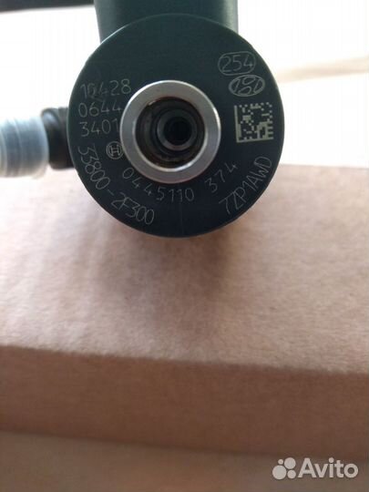 Форсунки киа Хендай 2,0 crdi. 33800-2F300