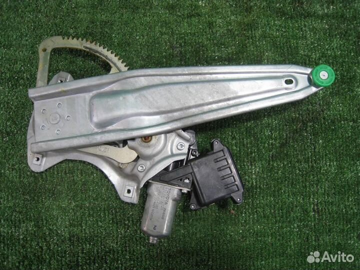 Стеклоподъемник задний правый Toyota Auris E150 2