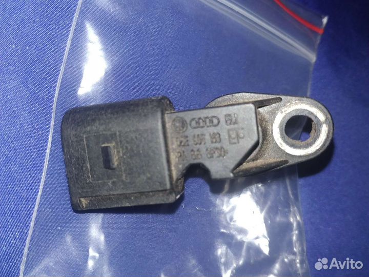 Датчик распредвала Volkswagen