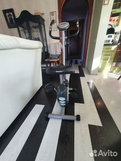 Велотренажер HouseFit