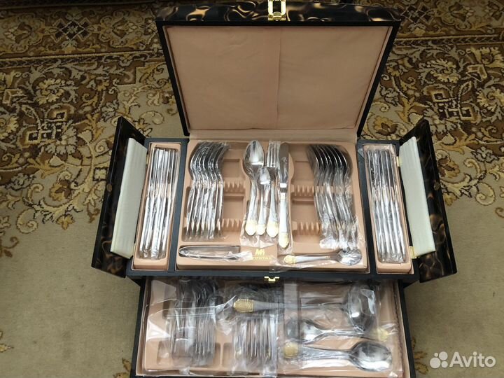 Набор столовых приборов