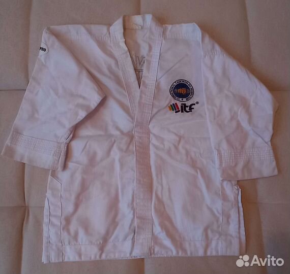 Костюм для тхэквондо