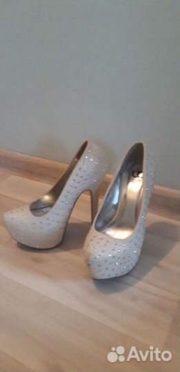 Туфли праздничные
