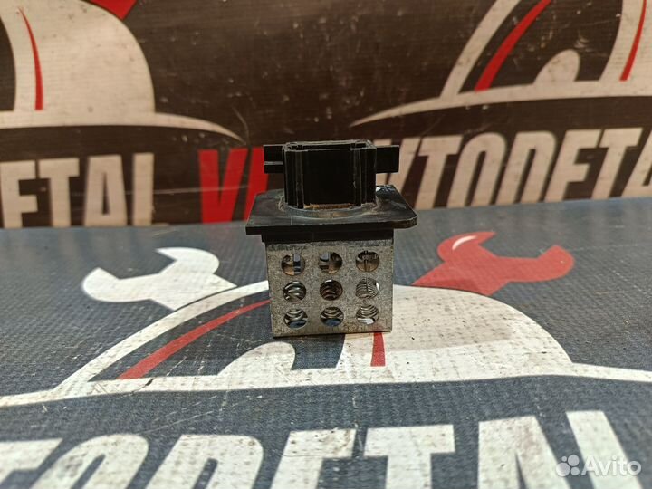 Резистор печки Peugeot 206