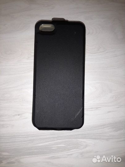 Чехол на телефон