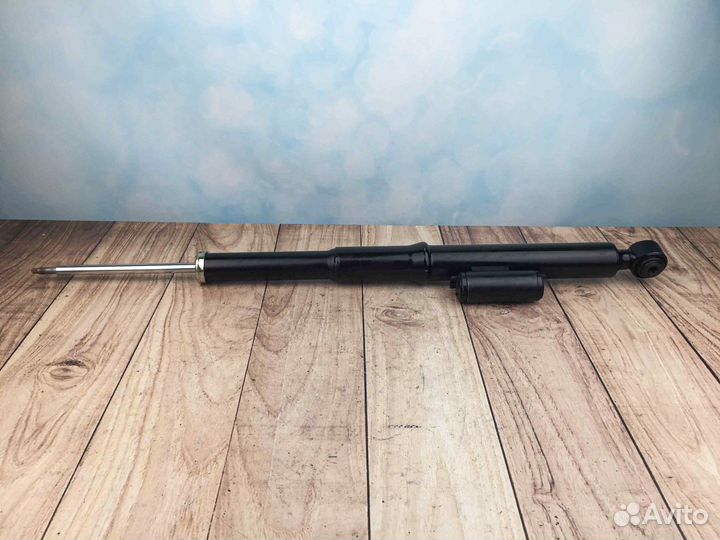 Амортизатор задний Mercedes S W221 / CL W216