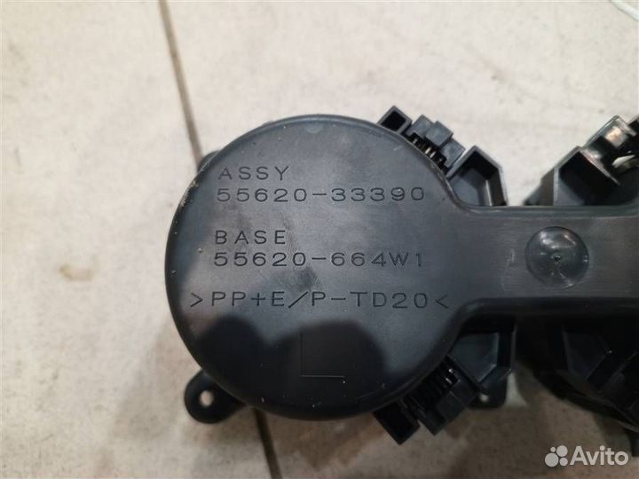 Подстаканник Toyota Camry XV70 2017