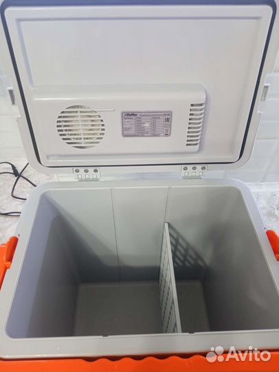 Автомобильный холодильник 12 220 вт