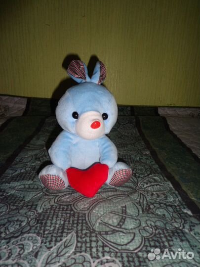 Игрушки зайчики