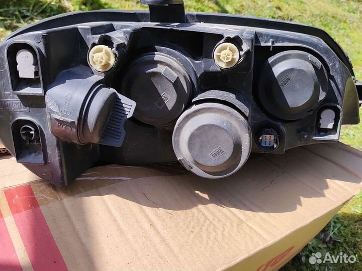 Фары передние на. Фиат- пунто,2003 г