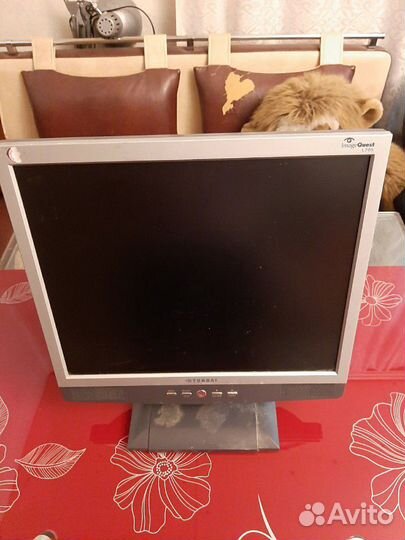 Монитор hyundai