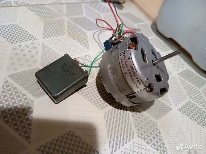 Электродвигатель ес 2,5-4