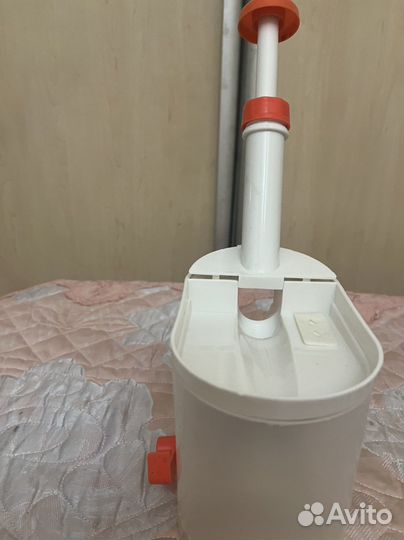 Машинка для удаления косточек у вишни