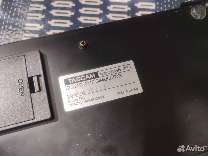 Винтажный Tascam GS-30 guitar amp simulator