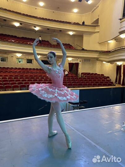 Занятия балетом и растяжкой