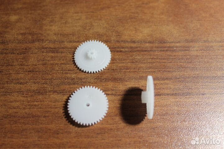 Шестеренка модуля боковой щетки iRobot Roomba