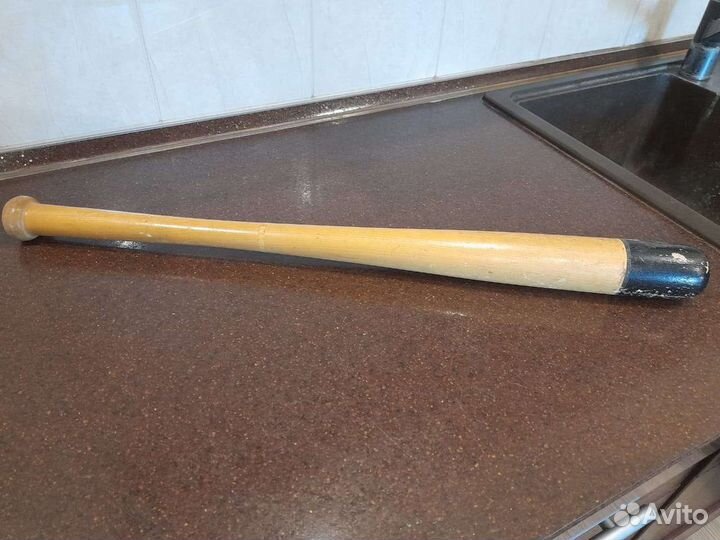 Бейсбольная бита