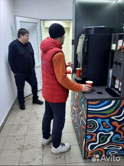 Кофейная стойка самообслуживания антивандальная