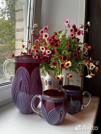 Кувшин с кружками