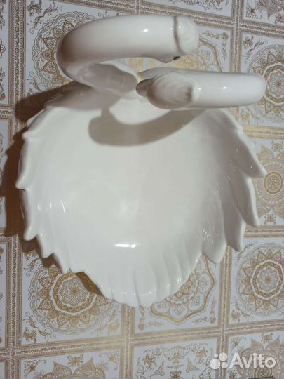 Ваза лебедь