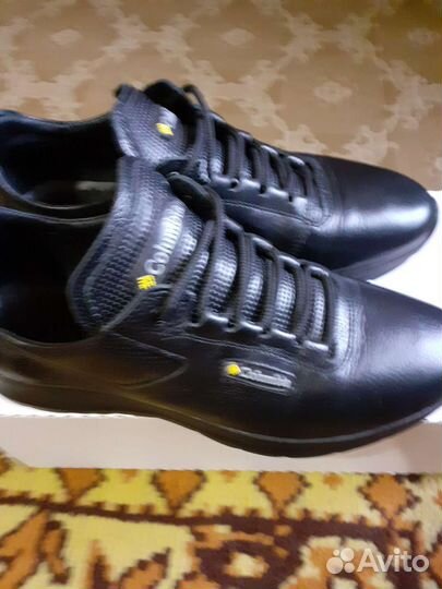 Кроссовки кожаные