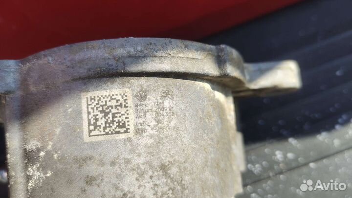 Водяной насос VAG 03F121004E