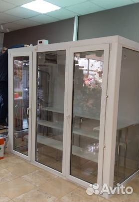 Цветочная холодильная витрина для цветов