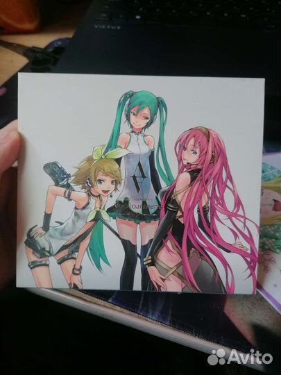 Оригинальный мерч по вокалоидам