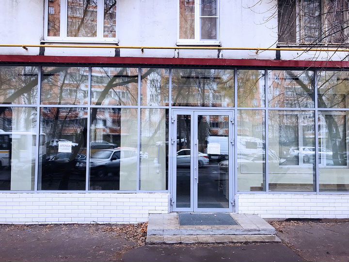 Аренда помещения 5.1 м² с панорамными витринами