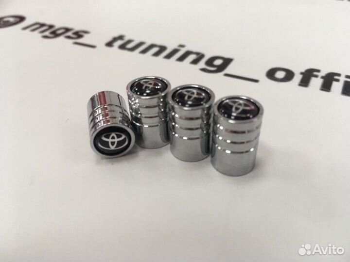 Колпачки на ниппели Toyota хром