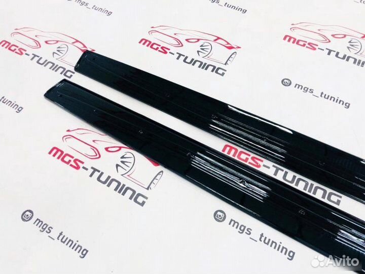 Лезвия порогов BMW 4 F32 M-Perfomance черный гляне