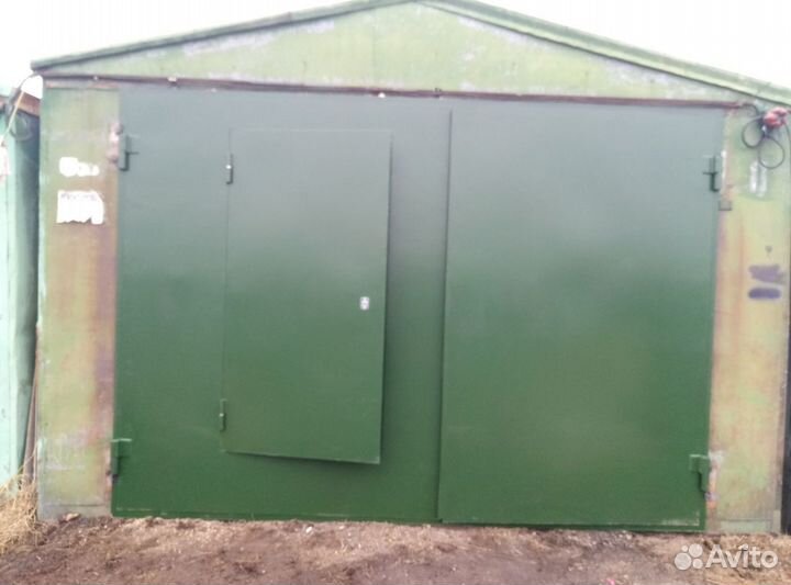 Металл.,Двери, гаражные с замком (Эльбор)