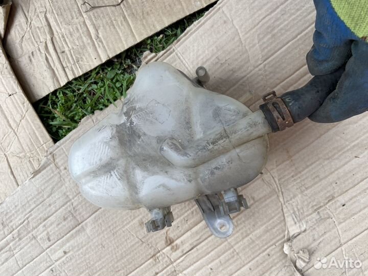 Бачок антифриза Opel Corsa D 2009 г