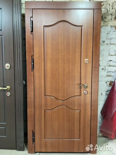 Дверь входная металлическая с терморазрывом