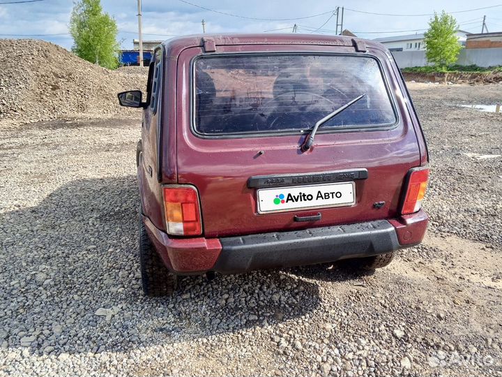 LADA 4x4 (Нива) 1.7 МТ, 2002, 125 000 км