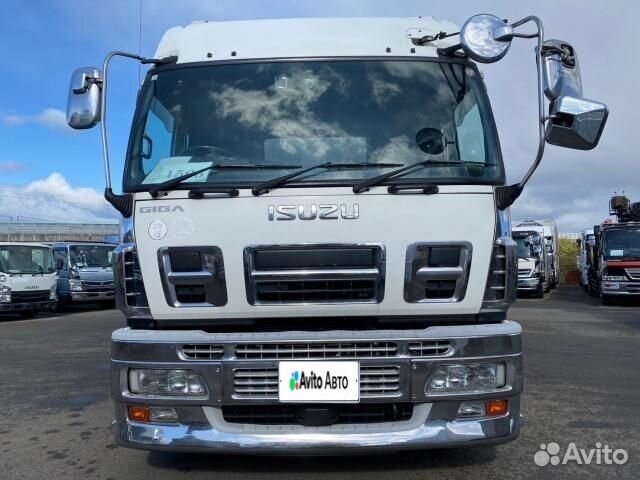 Промтоварный фургон Isuzu CYH, 2008