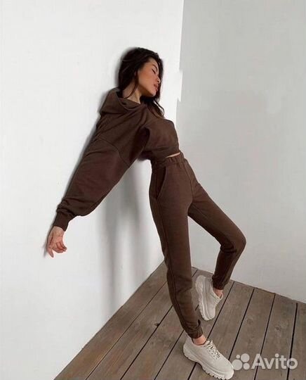 Костюм женский