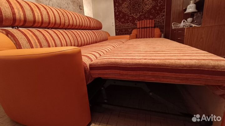 Диван раскладной с креслом