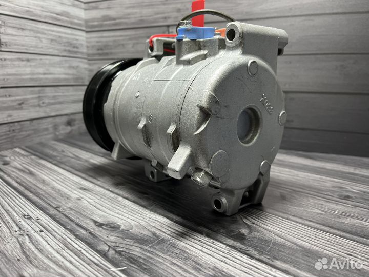 Компрессор кондиционера Honda Accord 7