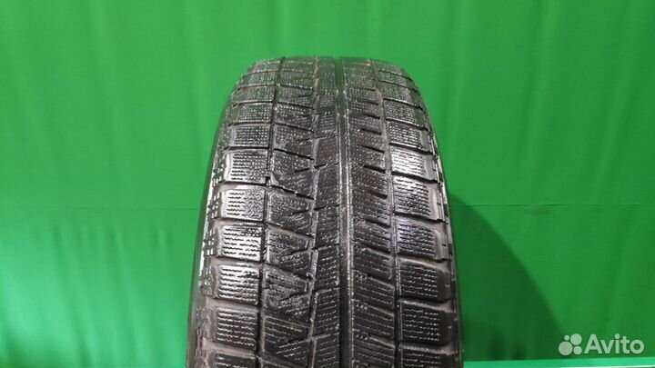 Bridgestone Blizzak Revo GZ 215/60 R17 96S
