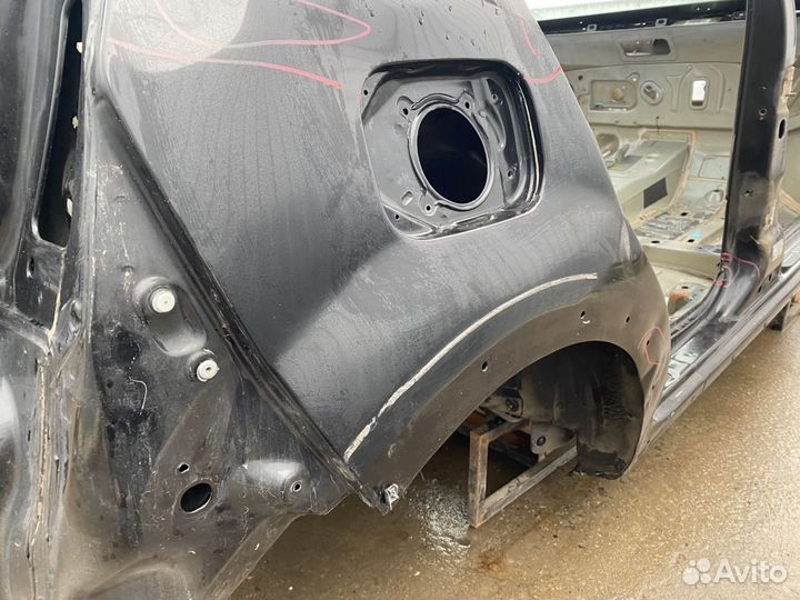 Крыло заднее Renault sandero stepway Прав