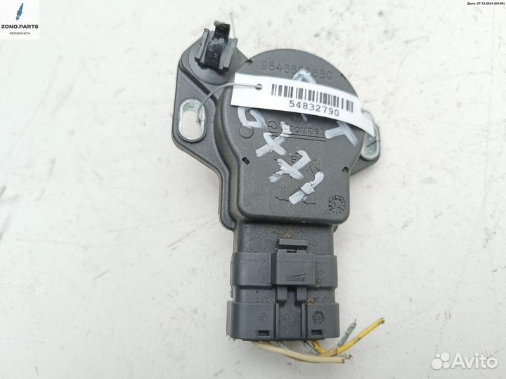 Датчик положения подвески 9646629680 на Peugeot 407