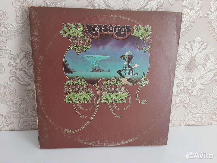 Альбом из трёх американских пластинок с буклетом