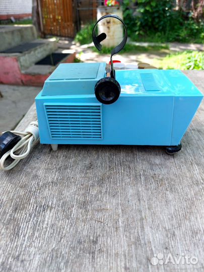 Диапроектор знайка СССР