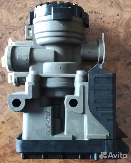 Mодулятор EBS передний Volvo Renault K102311