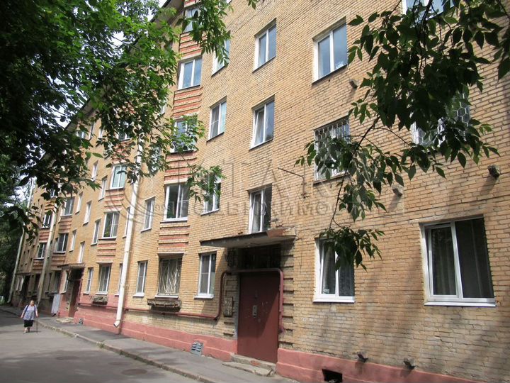 3-к. квартира, 55 м², 1/5 эт.