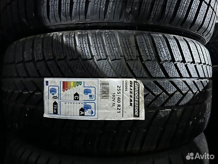 Bridgestone Blizzak LM005 DriveGuard 255/40 R21 и 295/35 R21 107V