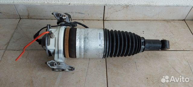 Пневмостойка задняя левая Porsche Cayenne 958