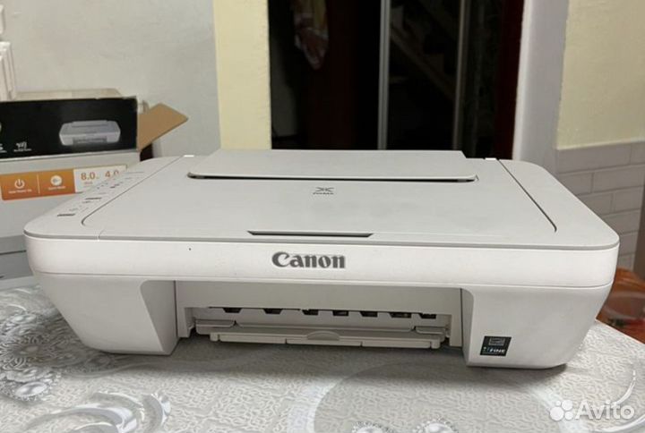 Цветной лазерный принтер - сканер canon