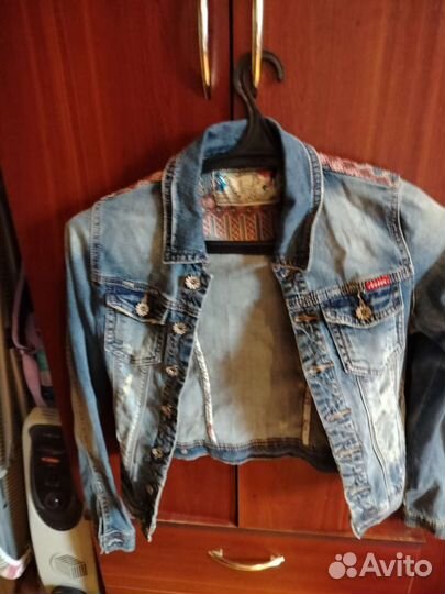 Джинсовая куртка